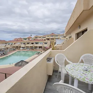 https://mareverde-poolview-studio-o006.adeje-hotels.com