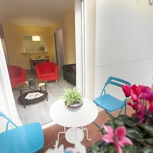 https://be-barcelona-eixample-urquinaona-ii.topbarcelonahotels.com