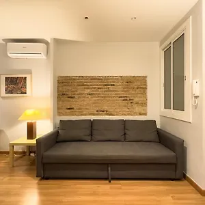 https://aparteasy-gracia-apartments.topbarcelonahotels.com